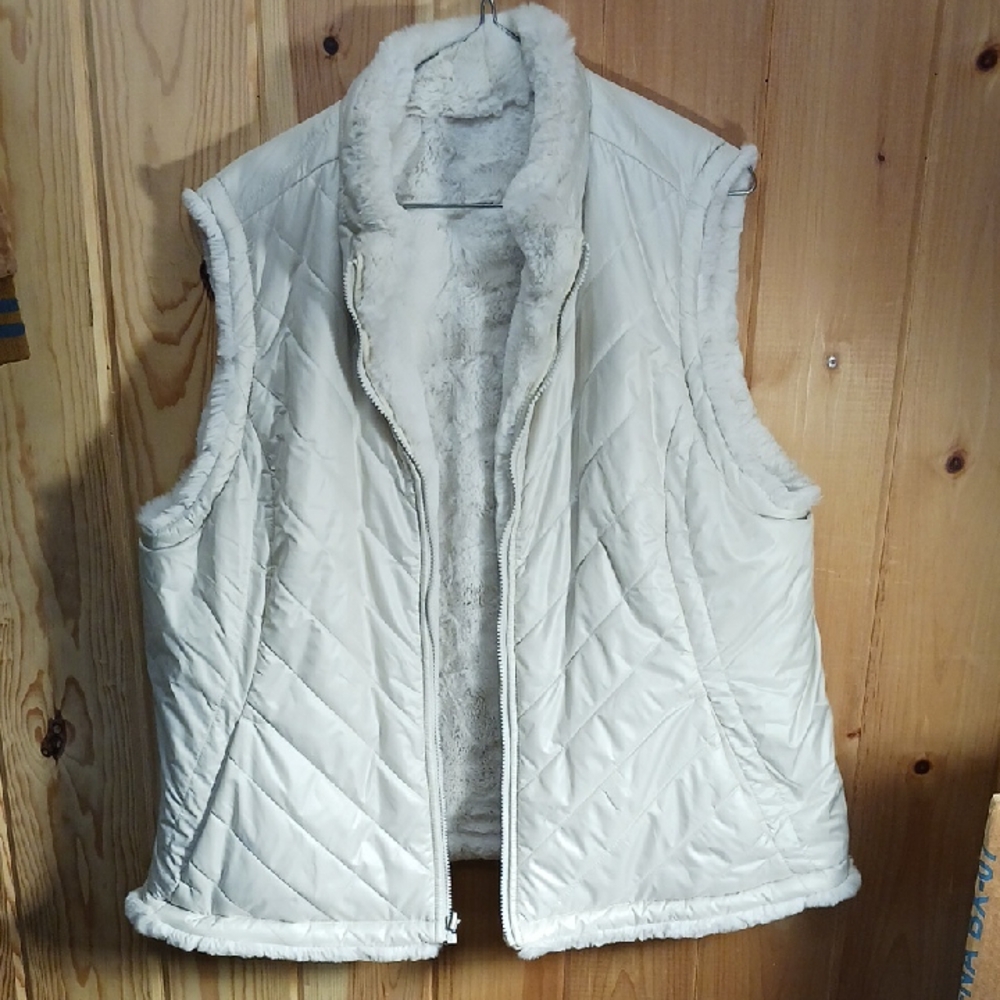 Nicole Miller Original Reversible Vest Faux Fur and Quilted